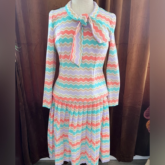 Vintage Dresses & Skirts - 1960s Vintage Two Piece Pastel Striped Polyester Skirt Set